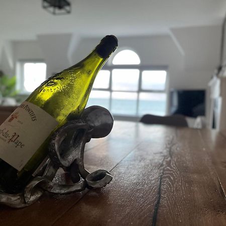 Sound Of The Sea - Penthouse In Portrush Apartment Bagian luar foto