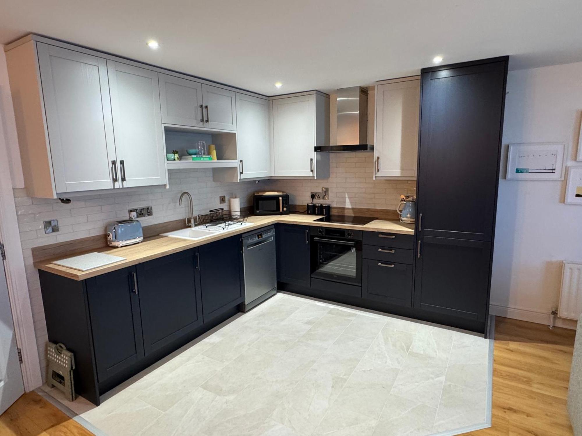 Sound Of The Sea - Penthouse In Portrush Apartment Bagian luar foto