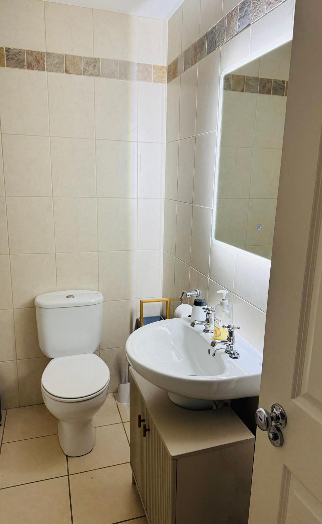 Sound Of The Sea - Penthouse In Portrush Apartment Bagian luar foto
